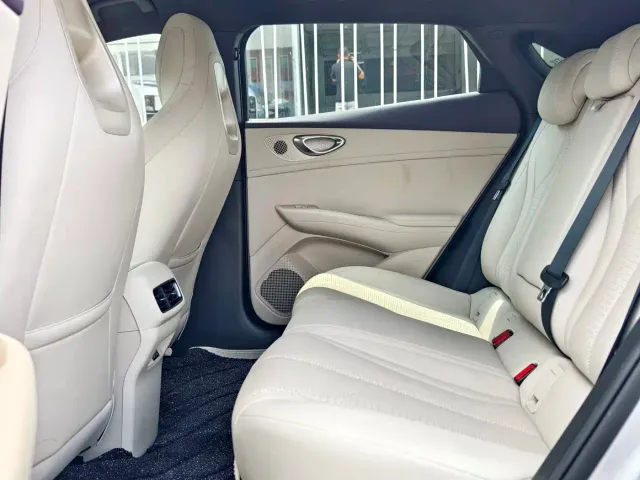 BYD Seal 06 GT — Фото автомобиля 6