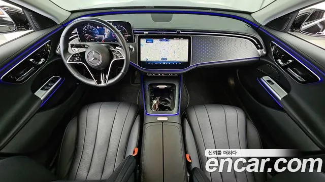 Mercedes-Benz E-Class — Фото автомобиля 6