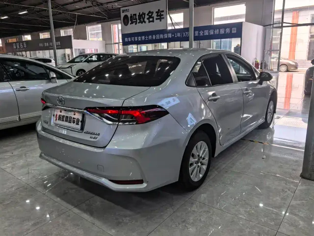 Toyota Corolla — Фото автомобиля 5