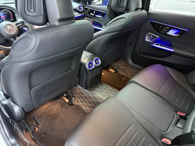 Mercedes-Benz C-Class — Фото автомобиля 11
