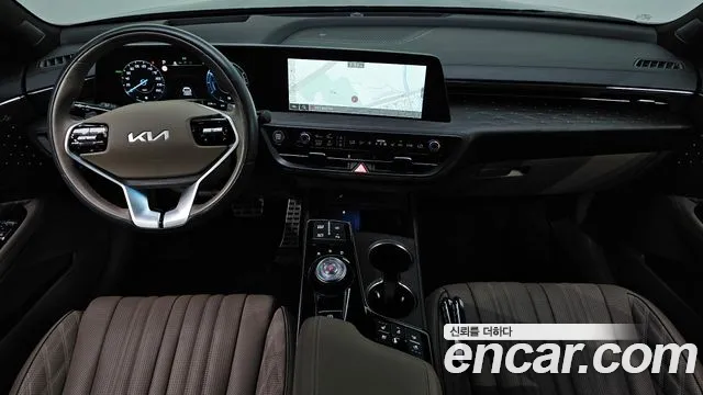 Kia K8 Hybrid — Фото автомобиля 10