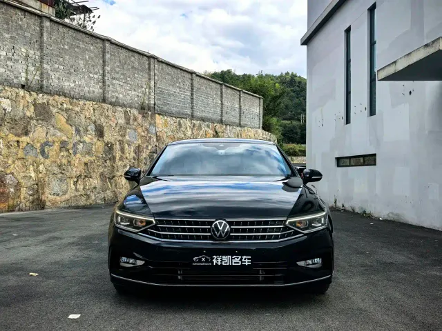 Volkswagen Magotan — Фото автомобиля 2