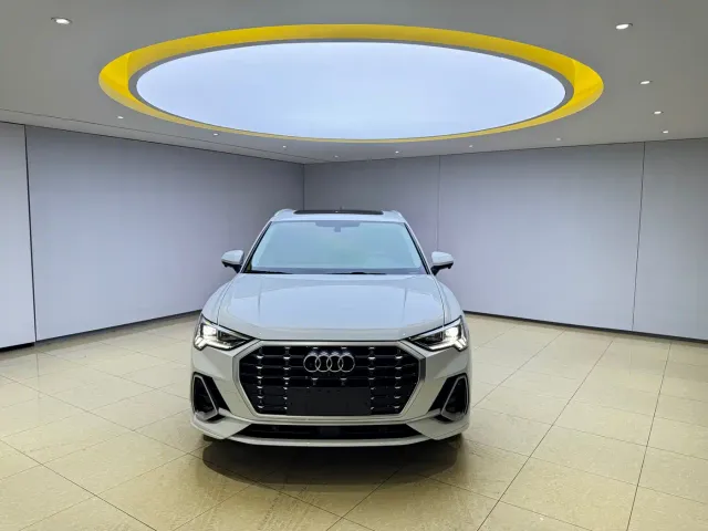 Audi Q3 — Фото автомобиля 2