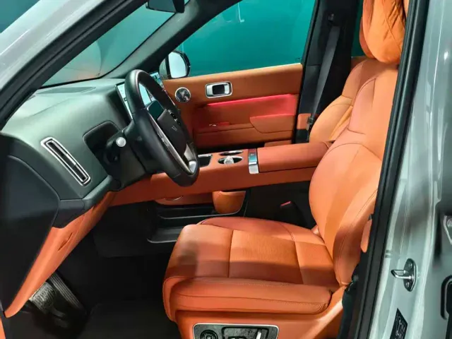 Li Auto L9 — Фото автомобиля 4