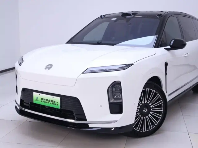 Nio ES8 — Фото автомобиля 3