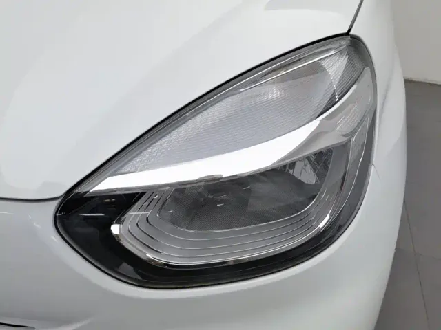 Roewe Clever — Фото автомобиля 7