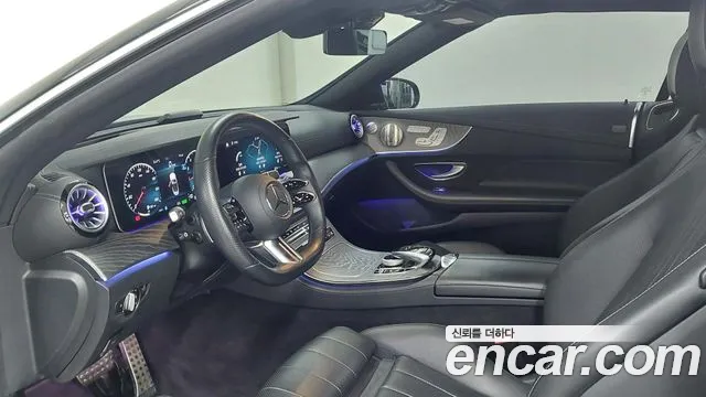 Mercedes-Benz E-Class — Фото автомобиля 13