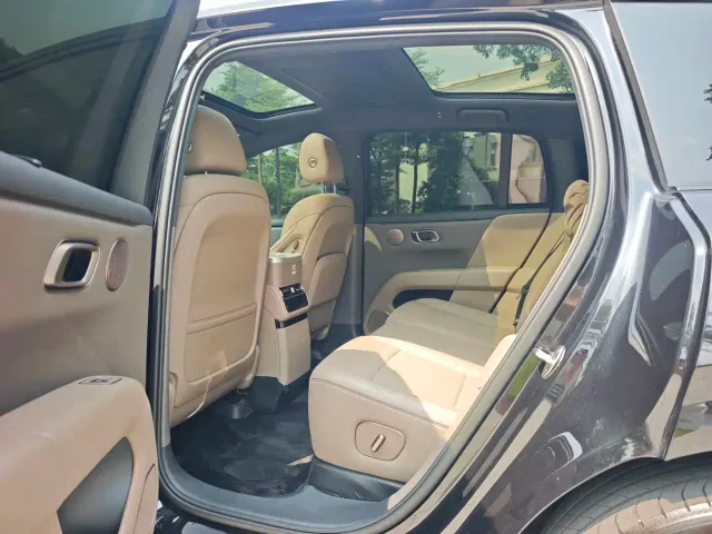 Li Auto i6 — Фото автомобиля 9