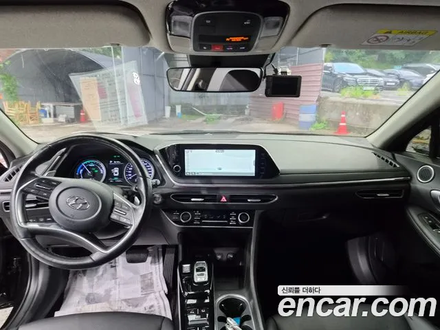 Hyundai Sonata — Фото автомобиля 15