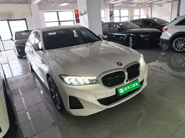 BMW i3 — Фото автомобиля 3