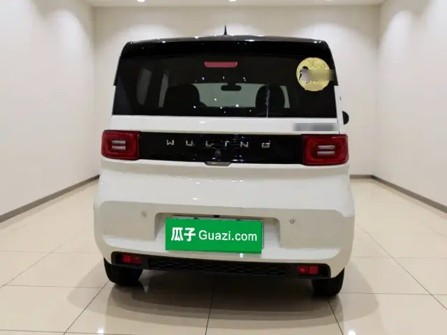Wuling Hongguang Mini EV — Фото автомобиля 3