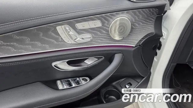 Mercedes-Benz E-Class W213 — Фото автомобиля 30