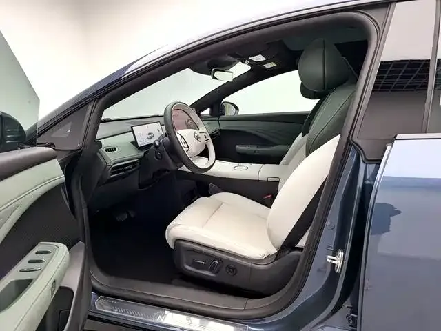 Nissan N7 — Фото автомобиля 9