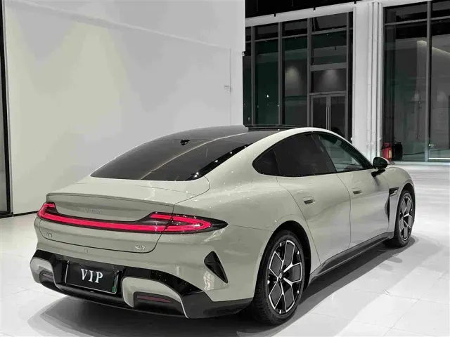 Xiaomi SU7 — Фото автомобиля 6