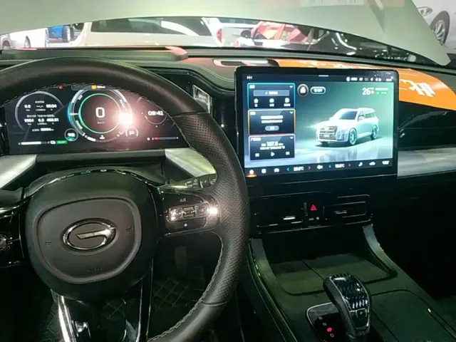 GAC Trumpchi GS8 — Фото автомобиля 9
