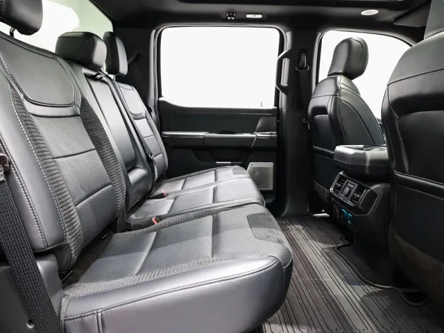 Ford F-150 Raptor — Фото автомобиля 11