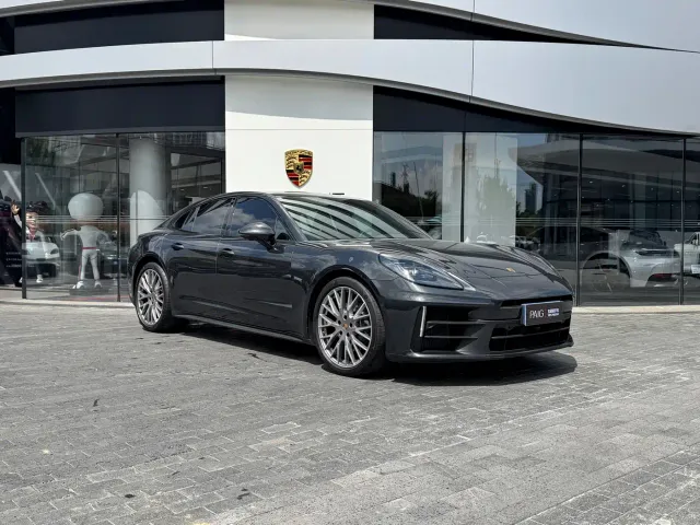 Porsche Panamera — Фото автомобиля 3