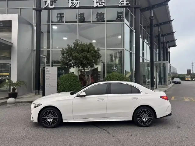 Mercedes-Benz C-Class — Фото автомобиля 4