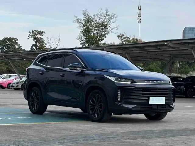 Exeed TXL — Фото автомобиля 3