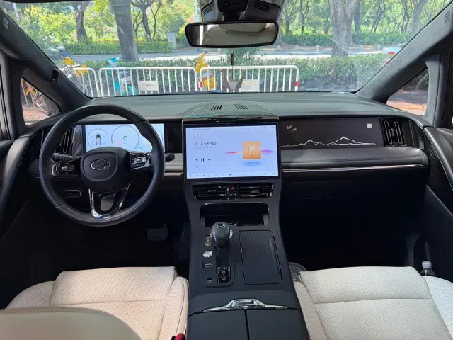 GAC Trumpchi M8 — Фото автомобиля 3