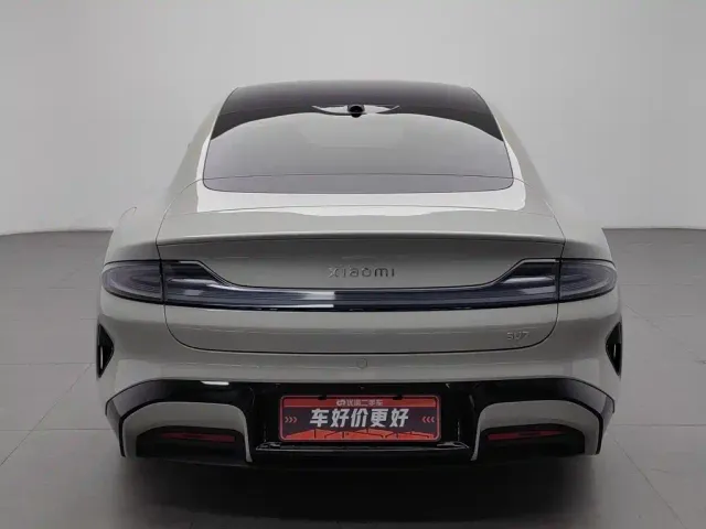 Xiaomi SU7 — Фото автомобиля 4