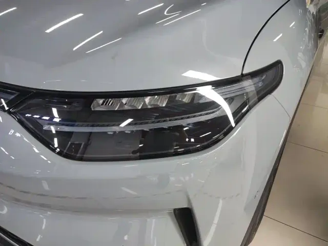 Leapmotor C11 — Фото автомобиля 23