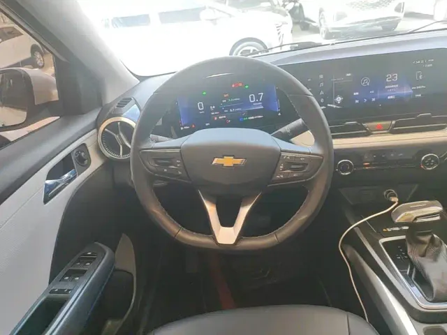 Chevrolet Monza — Фото автомобиля 10
