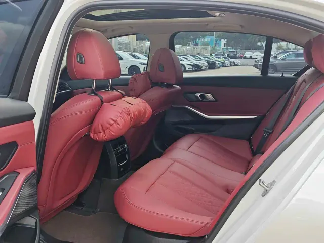 BMW i3 — Фото автомобиля 14