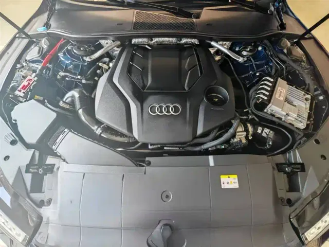 Audi A7L — Фото автомобиля 19