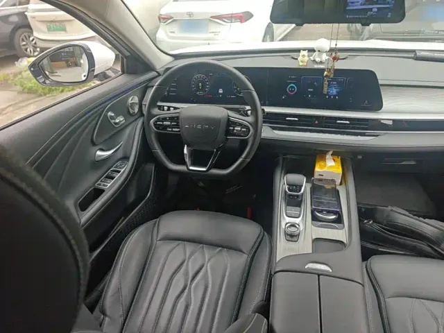Chery Arrizo 8 — Фото автомобиля 10