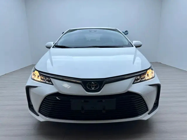 Toyota Corolla — Фото автомобиля 2