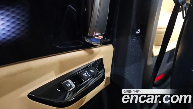 Kia Canival Carnival 4 поколение Бензин 9 мест Signature — Фото автомобиля 20