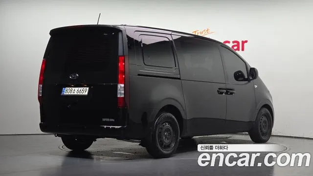 Hyundai Staria — Фото автомобиля 2