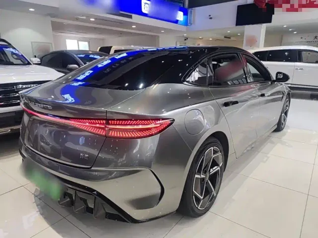 BYD Seal — Фото автомобиля 6