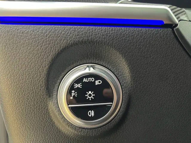 Mercedes-Benz C-Class — Фото автомобиля 10