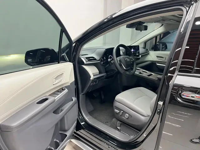 Toyota Granvia — Фото автомобиля 7