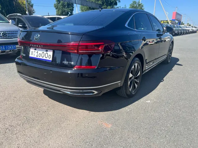 Volkswagen Passat — Фото автомобиля 5