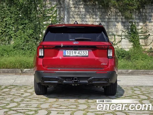 Ford Explorer Explorer 6 поколение 2.3 ST-Line 4WD — Фото автомобиля 5
