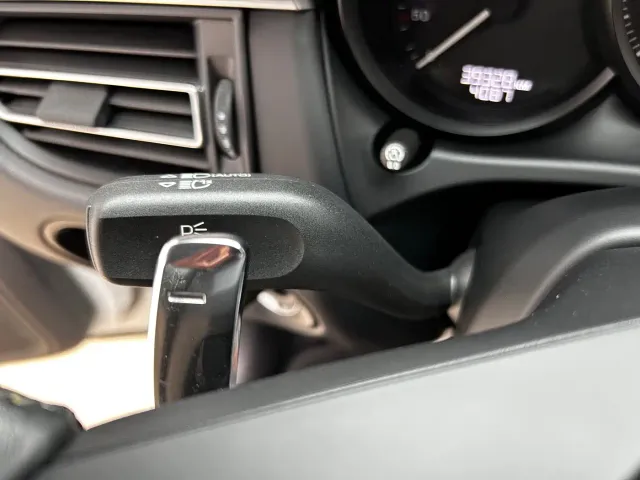 Porsche Macan — Фото автомобиля 10