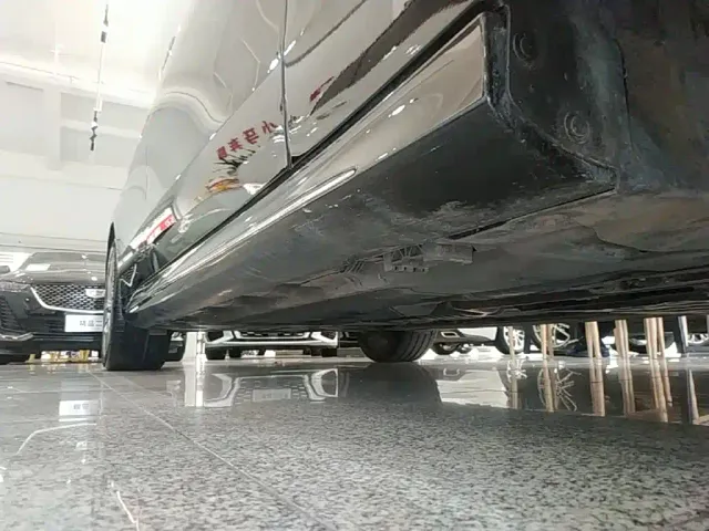 Mercedes-Benz E-Class — Фото автомобиля 20