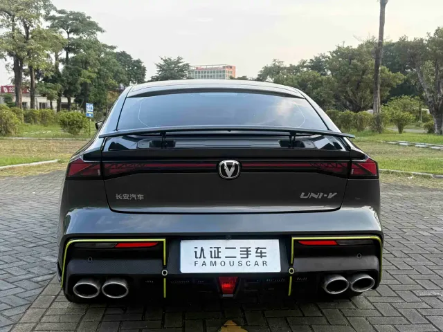 Changan UNI-V — Фото автомобиля 24