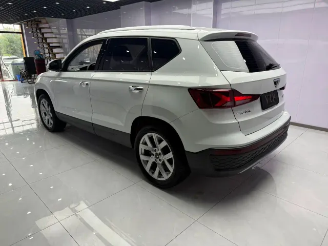 Jetta VS5 — Фото автомобиля 5