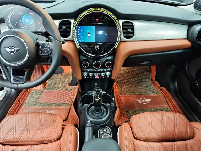 MINI Hatch — Фото автомобиля 17