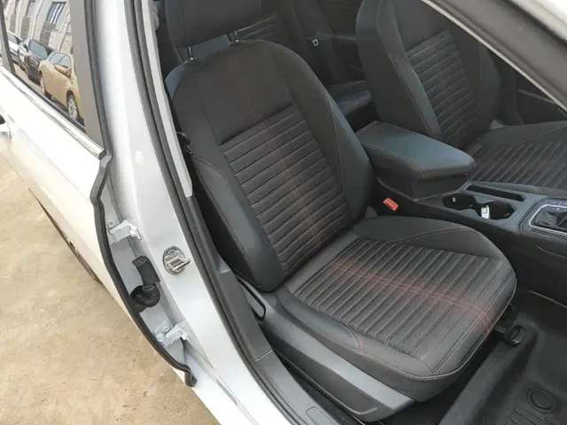 Volkswagen Lavida 2024 Model 300TSI DSG Starlight Full Comfort Edition — Фото автомобиля 19