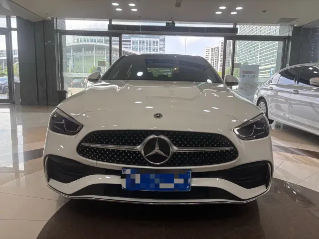 Mercedes-Benz C-Class — Фото автомобиля 2