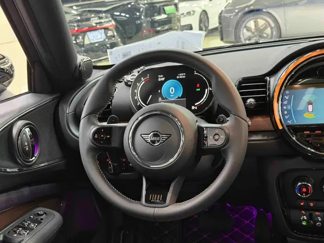 MINI Clubman — Фото автомобиля 10