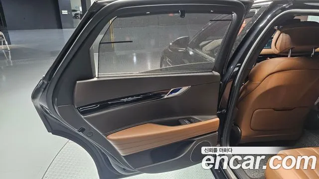 Genesis G80 Бензин 2.5 турбо 2WD — Фото автомобиля 24