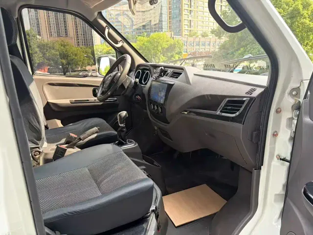 Dongfeng Yufeng Yufeng EM26 — Фото автомобиля 13