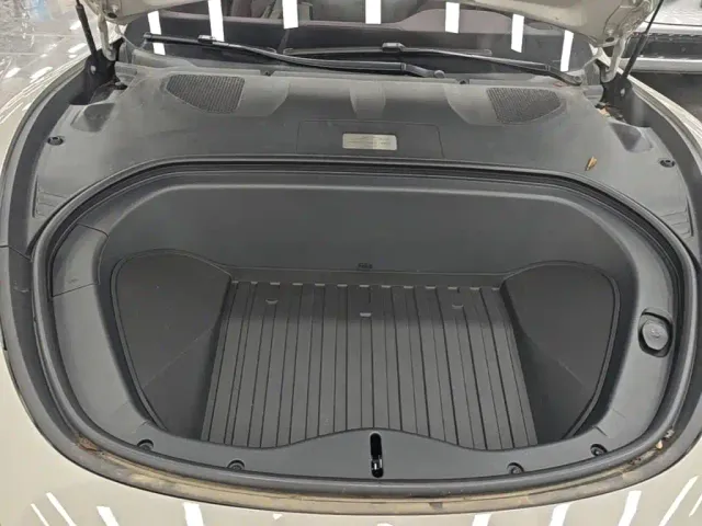 Xiaomi SU7 — Фото автомобиля 19