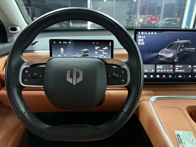 Leapmotor C16 — Фото автомобиля 9
